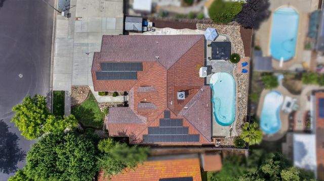 997 Pistachio Avenue, Clovis, CA 93611