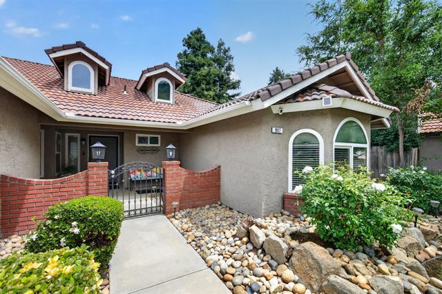 997 Pistachio Avenue, Clovis, CA 93611