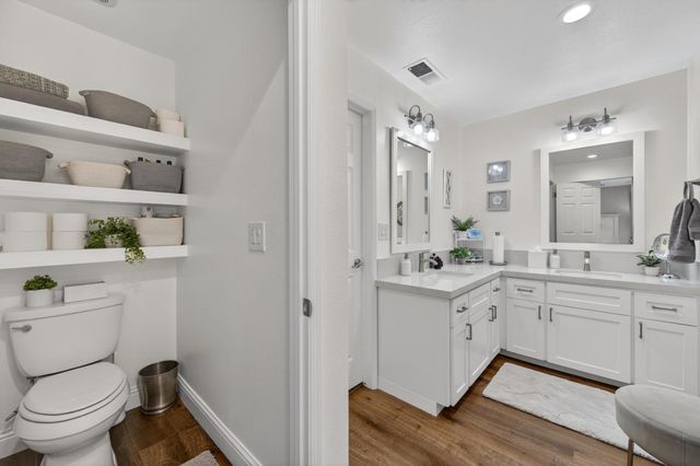 997 Pistachio Avenue, Clovis, CA 93611