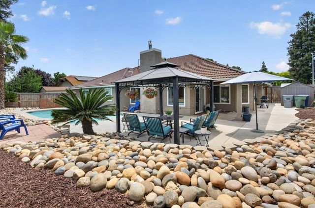 997 Pistachio Avenue, Clovis, CA 93611