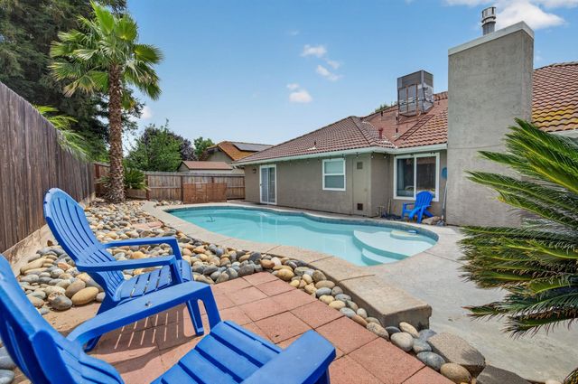 997 Pistachio Avenue, Clovis, CA 93611