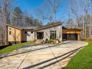 2140 Newport Drive, Ellijay, GA 30540