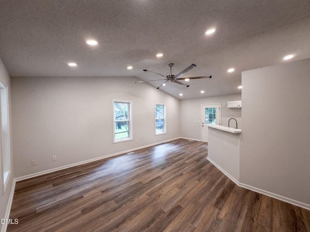 810 Hill Top Circle, Sanford, NC 27332