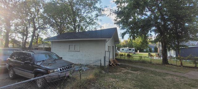 205 Ninth Street, Mena, AR 71593