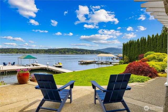 842 W Lake Sammamish Parkway SE, Bellevue, WA 98008
