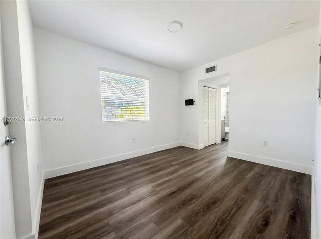 1710 NW 1st Ct 13, Miami, FL 33136