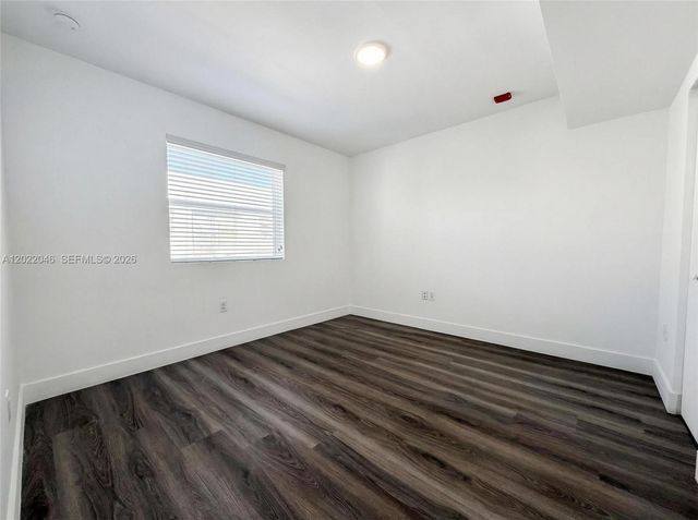 1710 NW 1st Ct 13, Miami, FL 33136