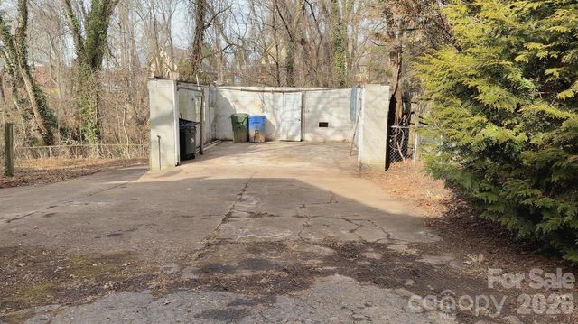 39 Lanvale Avenue, Asheville, NC 28806