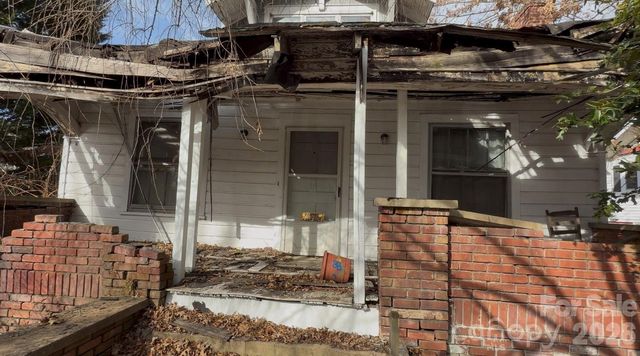 39 Lanvale Avenue, Asheville, NC 28806