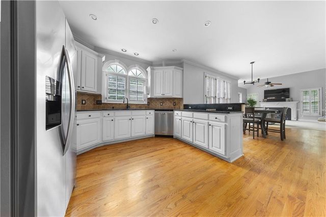1548 Greensboro Way, Grayson, GA 30017