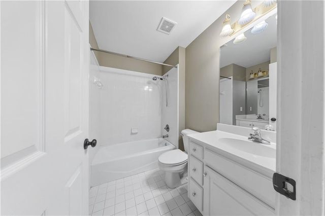 1548 Greensboro Way, Grayson, GA 30017
