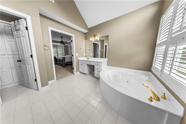 1548 Greensboro Way, Grayson, GA 30017