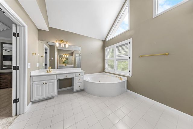 1548 Greensboro Way, Grayson, GA 30017