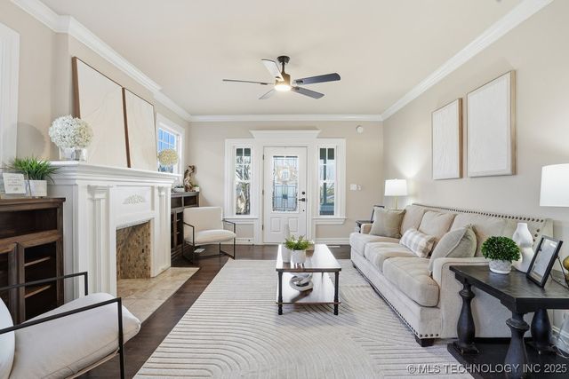 328 N Santa Fe Avenue, Tulsa, OK 74127