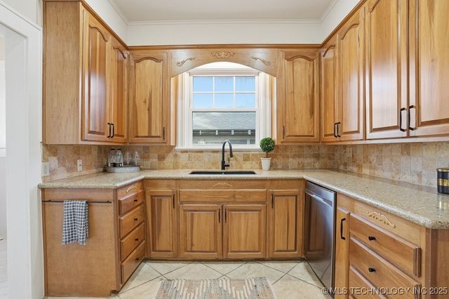 328 N Santa Fe Avenue, Tulsa, OK 74127