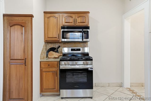 328 N Santa Fe Avenue, Tulsa, OK 74127