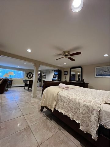 17 Chartier Circle, Newport, RI 02840