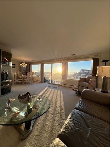 17 Chartier Circle, Newport, RI 02840