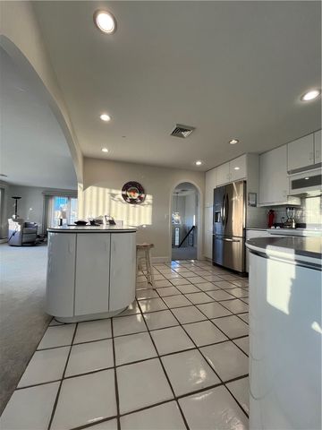 17 Chartier Circle, Newport, RI 02840