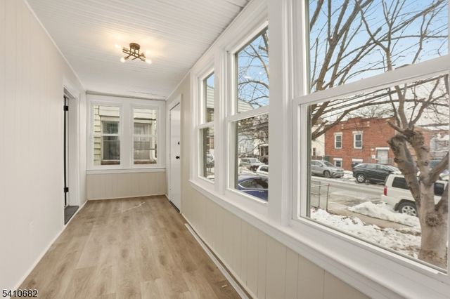 143 Smith St, Newark City, NJ 07106