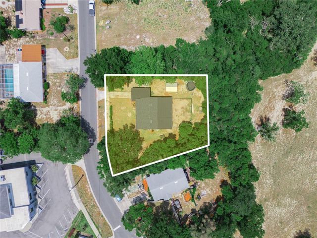 407 S 12TH STREET, Lake Wales, FL 33853
