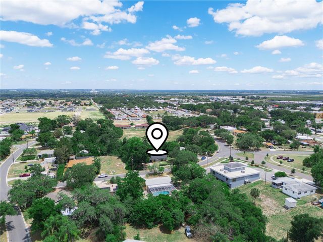 407 S 12TH STREET, Lake Wales, FL 33853