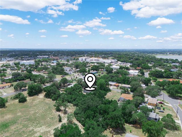 407 S 12TH STREET, Lake Wales, FL 33853