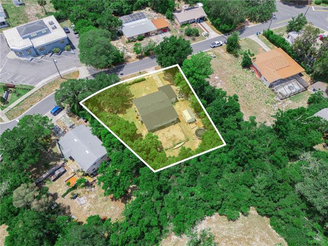 407 S 12TH STREET, Lake Wales, FL 33853