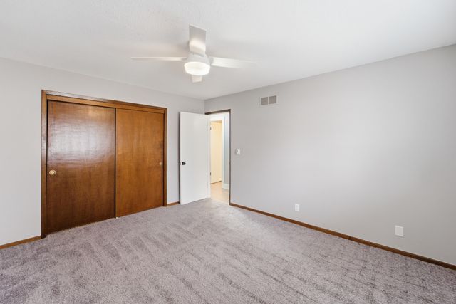 813 NW Greenwood Street 31, Ankeny, IA 50023