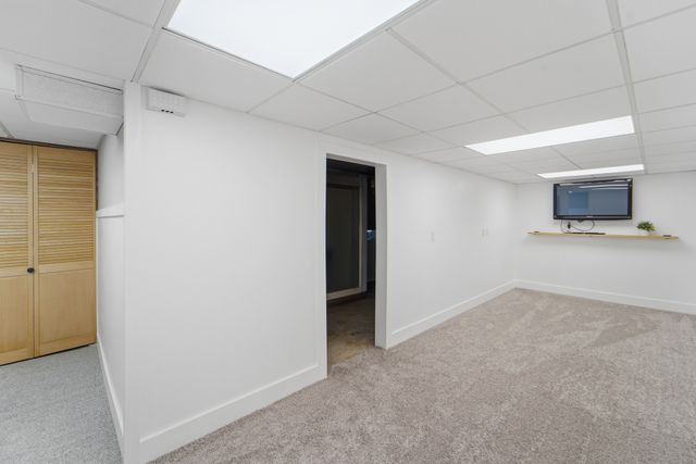 813 NW Greenwood Street 31, Ankeny, IA 50023