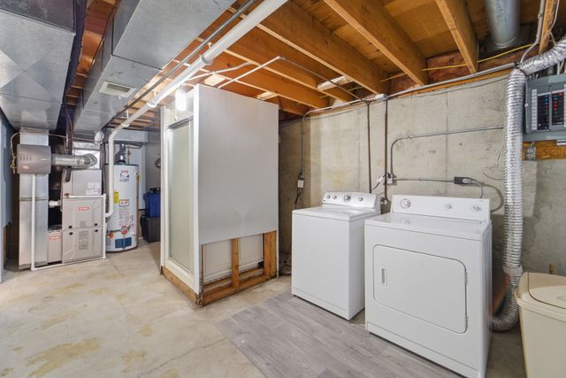 813 NW Greenwood Street 31, Ankeny, IA 50023