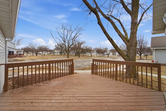 813 NW Greenwood Street 31, Ankeny, IA 50023