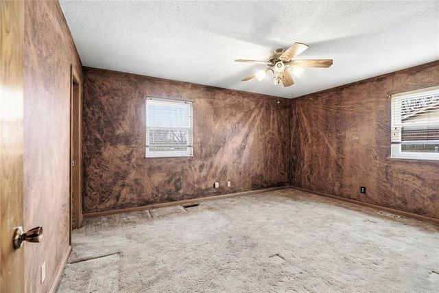 1509 S 10th Street, Kingfisher, OK 73750