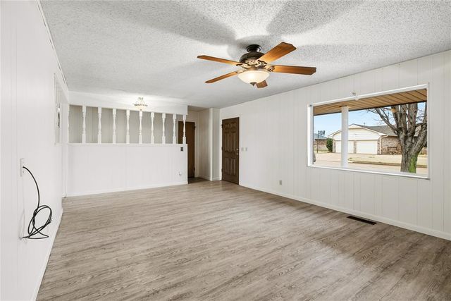 1509 S 10th Street, Kingfisher, OK 73750