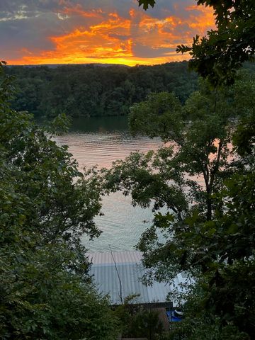 979 Clift Cave Road, Soddy Daisy, TN 37379