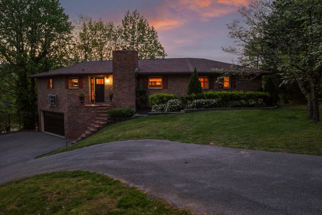 979 Clift Cave Road, Soddy Daisy, TN 37379