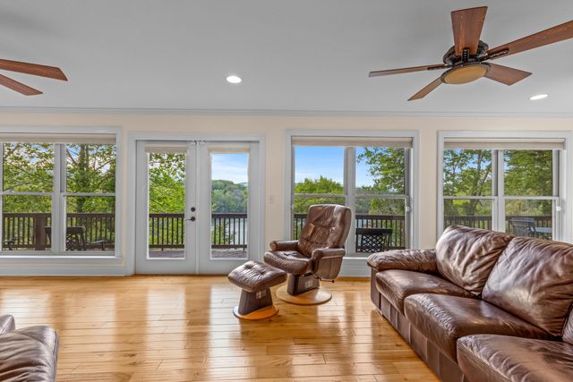 979 Clift Cave Road, Soddy Daisy, TN 37379