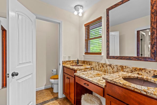 979 Clift Cave Road, Soddy Daisy, TN 37379