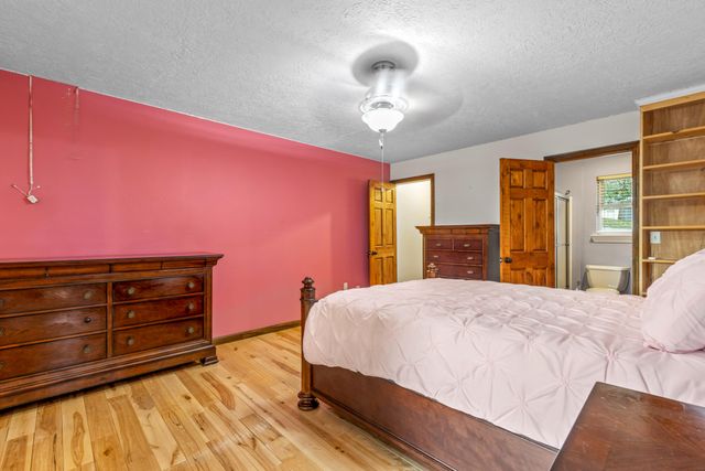 979 Clift Cave Road, Soddy Daisy, TN 37379
