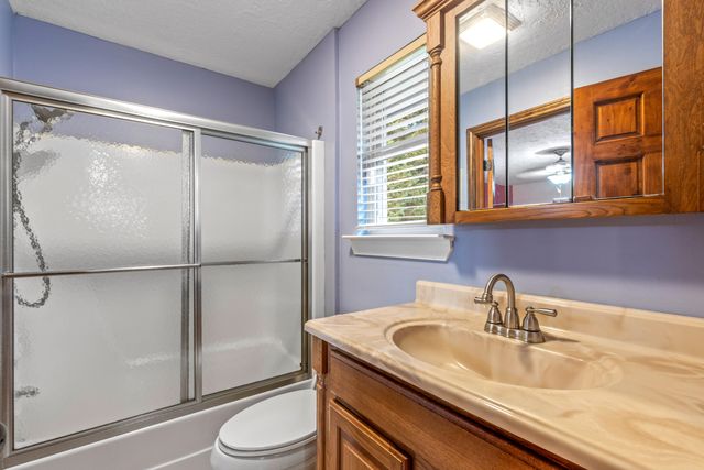 979 Clift Cave Road, Soddy Daisy, TN 37379