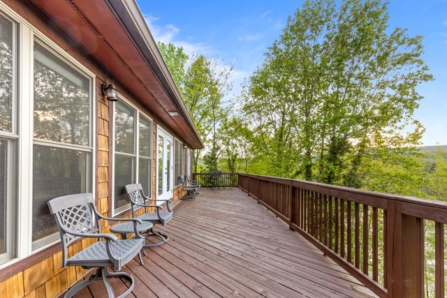 979 Clift Cave Road, Soddy Daisy, TN 37379