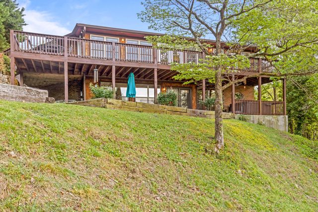 979 Clift Cave Road, Soddy Daisy, TN 37379