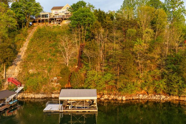 979 Clift Cave Road, Soddy Daisy, TN 37379