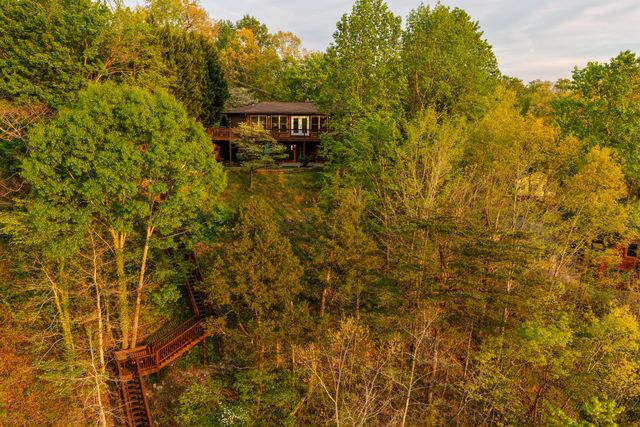 979 Clift Cave Road, Soddy Daisy, TN 37379