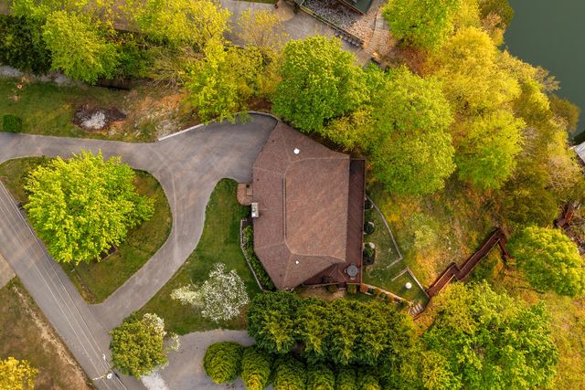 979 Clift Cave Road, Soddy Daisy, TN 37379