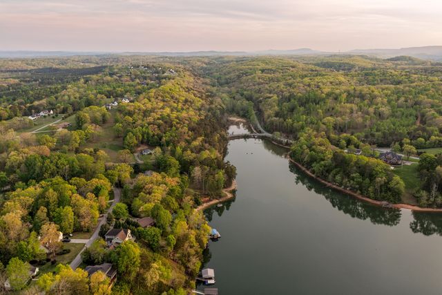 979 Clift Cave Road, Soddy Daisy, TN 37379