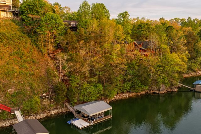 979 Clift Cave Road, Soddy Daisy, TN 37379