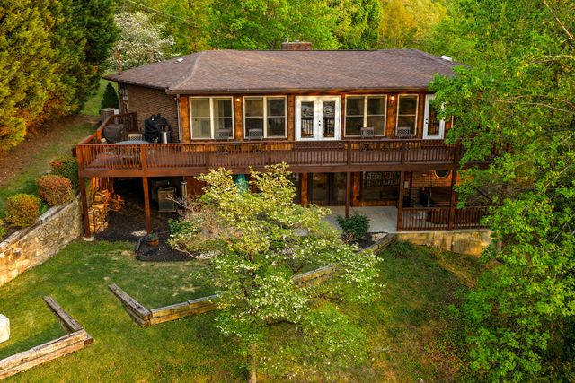 979 Clift Cave Road, Soddy Daisy, TN 37379