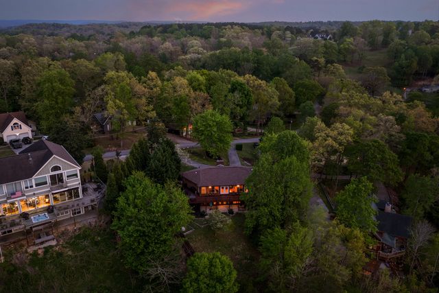 979 Clift Cave Road, Soddy Daisy, TN 37379