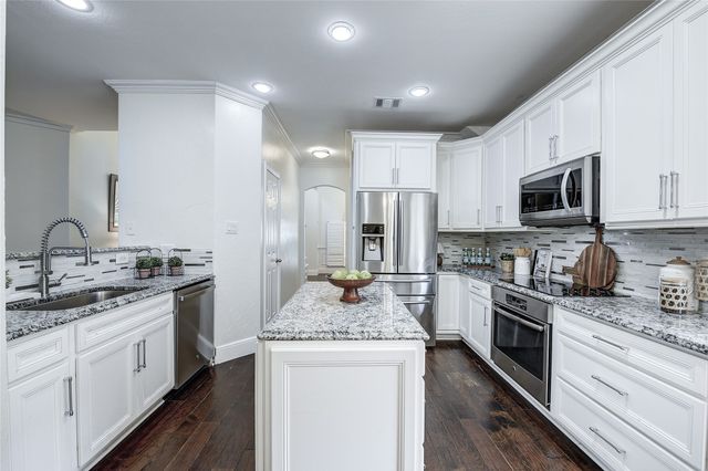 15619 Brookwood Drive, Frisco, TX 75035